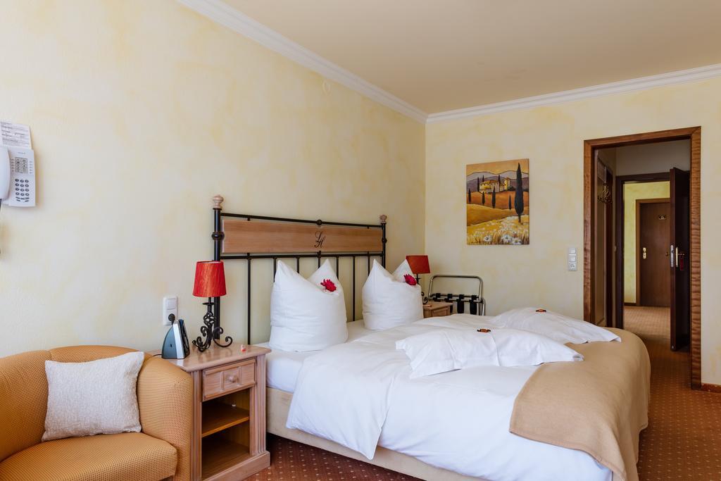 Hotel Landhaus Haffkrug Scharbeutz Bagian luar foto