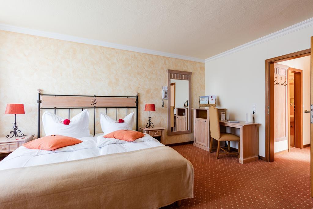 Hotel Landhaus Haffkrug Scharbeutz Bagian luar foto