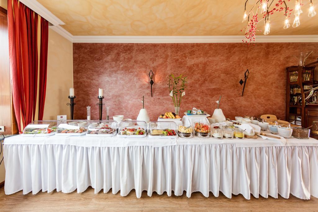 Hotel Landhaus Haffkrug Scharbeutz Bagian luar foto
